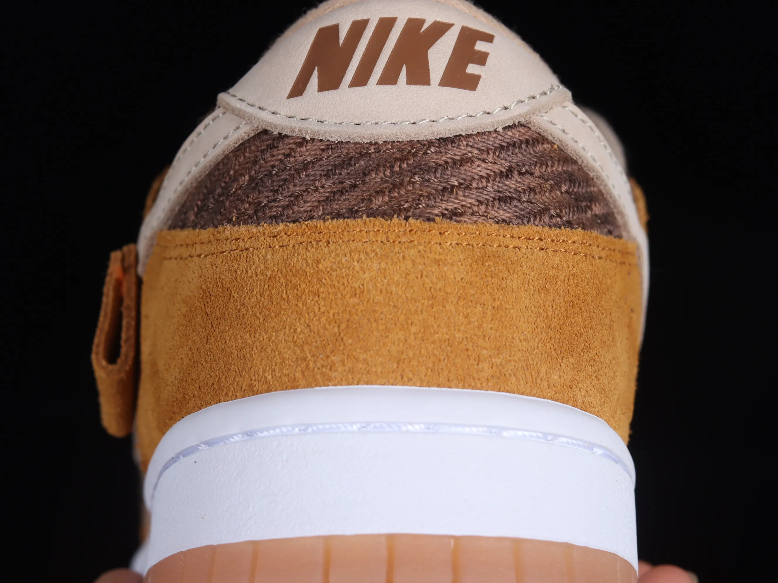 All categories Nk SB Dunk series Nk SB Dunk Low low-top sneakers Nk Dunk Low Xiongxiong joint name wheat color SB low-top sports and leisure sneakers DZ5350-288